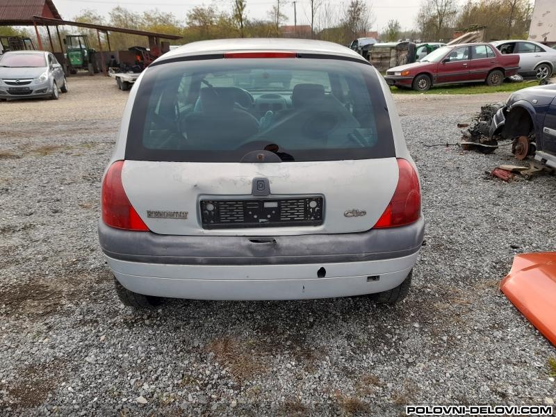 Renault  Clio  Kompletan Auto U Delovima