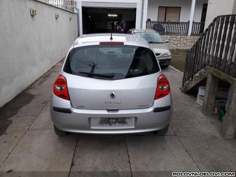 Renault  Clio Polica Gepeka Roletn Razni Delovi