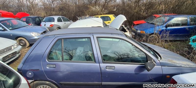 Renault  Clio Polovni Delovi Kompletan Auto U Delovima