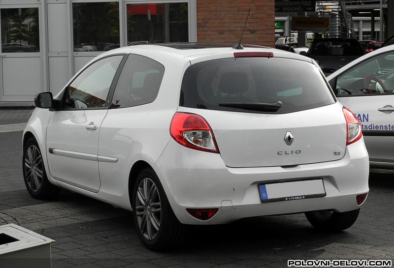 Renault  Clio Prednja Leva Vrata  Karoserija