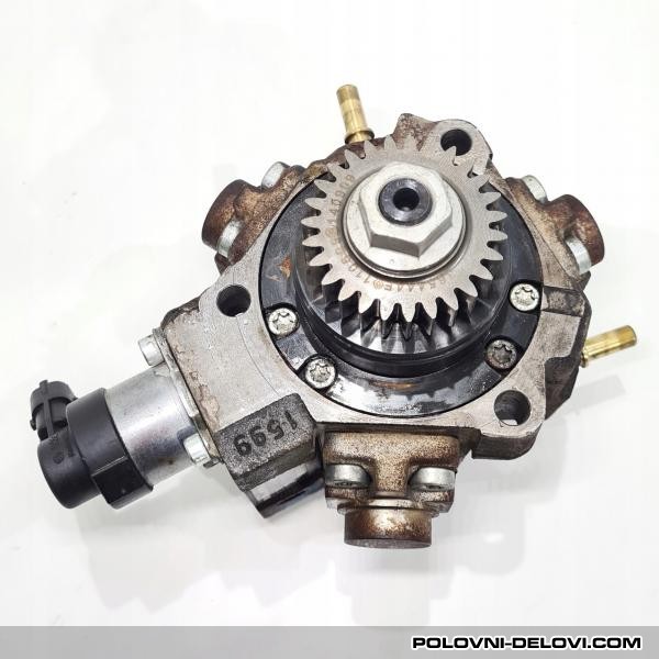 Renault  Clio Pumpa Goriva  Motor I Delovi Motora