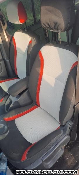 Renault  Kangoo  Enterijer