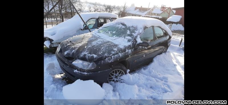 Renault  Laguna 1.8 8V Razni Delovi