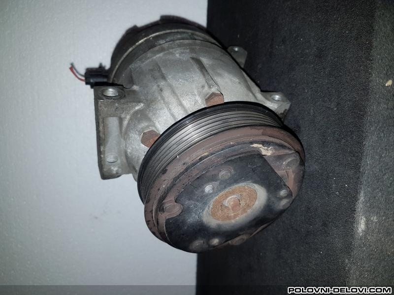 Renault  Laguna 1.9 Motor I Delovi Motora