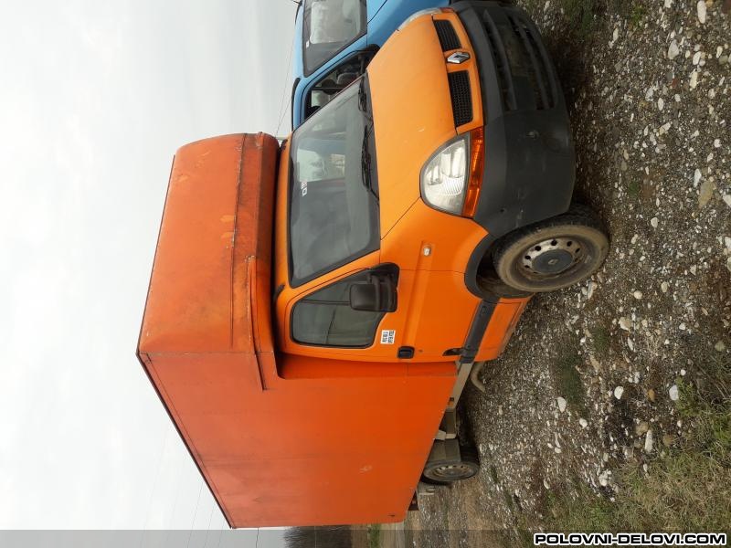 Renault  Master 2.5dci Kompletan Auto U Delovima