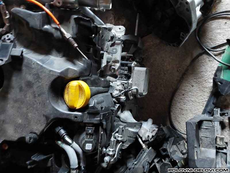Renault  Megane 1.5 Motor I Delovi Motora