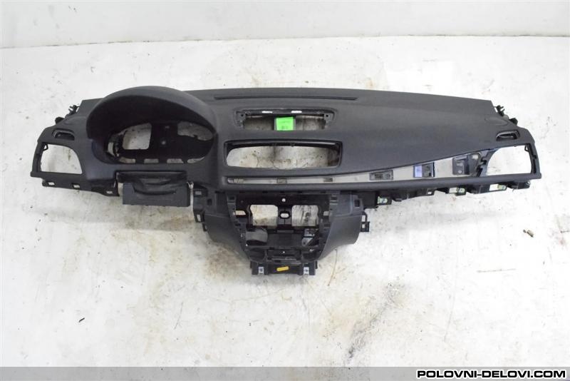 Renault  Megane Instrument Tabla  Enterijer