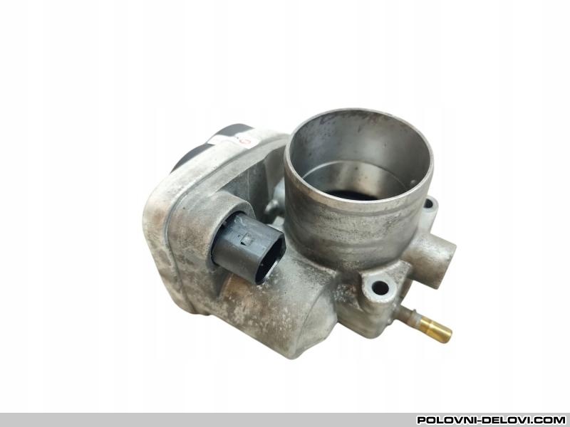 Renault  Megane Klapna Gasa Motor I Delovi Motora