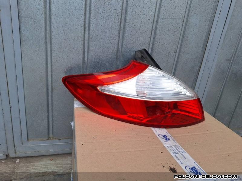 Renault  Megane  Svetla I Signalizacija