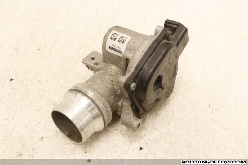 Renault  Modus Klapna Gasa  Motor I Delovi Motora