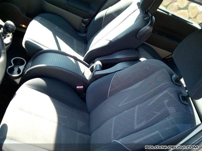 Renault  Scenic  Enterijer