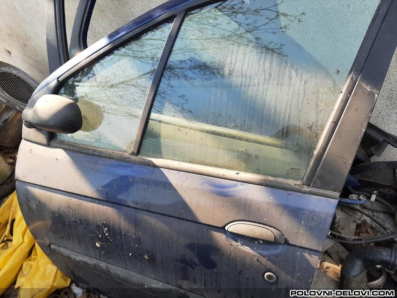 Renault  Scenic  Karoserija