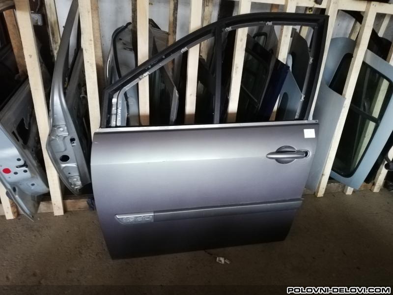 Renault  Scenic  Karoserija