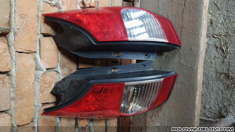 Renault  Scenic Restyling Svetla I Signalizacija