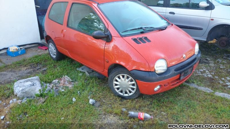 Renault  Twingo 1 2 Benzin Kompletan Auto U Delovima