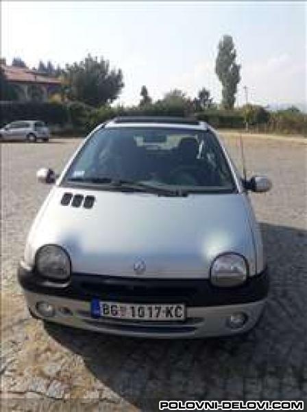 Renault  Twingo  Kompletan Auto U Delovima
