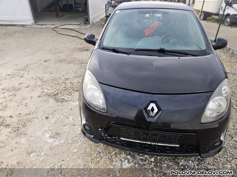 Renault  Twingo NV676 Kompletan Auto U Delovima