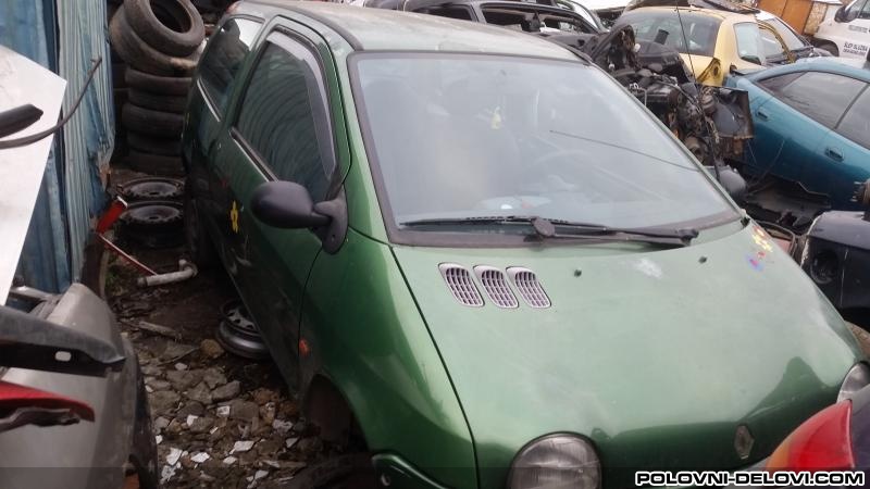 Renault  Twingo  Za Delove 1.2 Kompletan Auto U Delovima