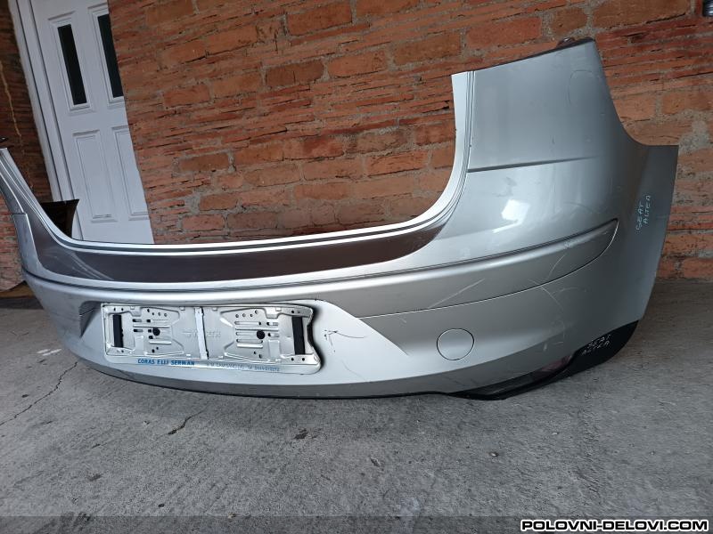 Seat  Altea Zadnjii Branik Sivi 04-09