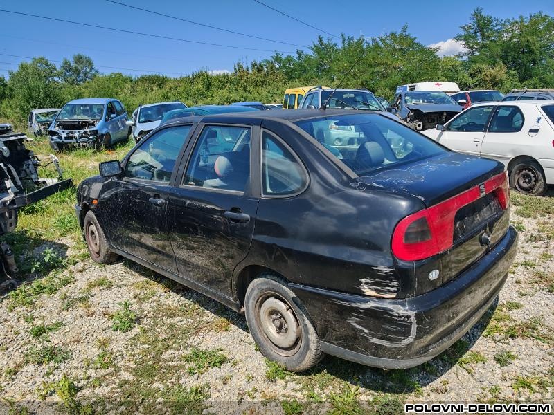 Seat  Cordoba 1.9 Dizel Kompletan Auto U Delovima