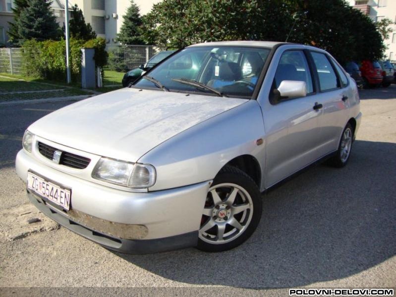 Seat  Cordoba  Karoserija