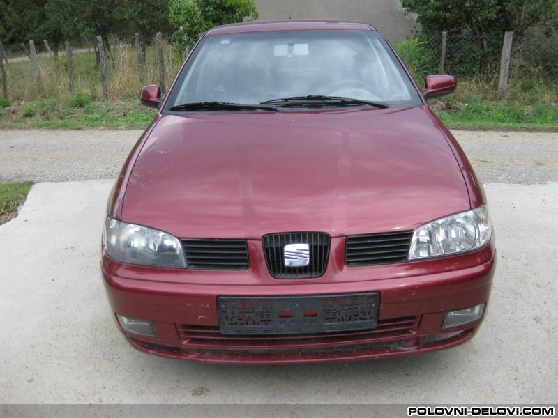 Seat  Ibiza 1.6 SR Kompletan Auto U Delovima