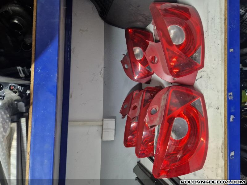 Seat  Ibiza  Svetla I Signalizacija