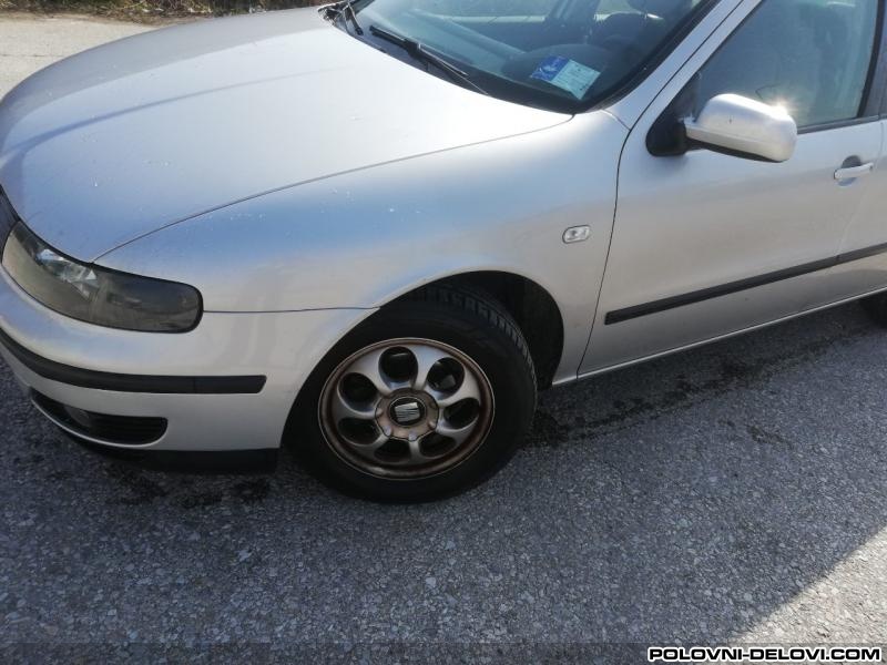 Seat  Leon  Kompletan Auto U Delovima