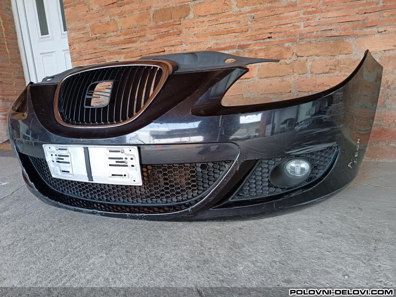 Seat  Leon  Prednji Branik Crni 05-09