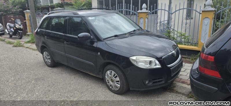 Skoda  Fabia 1.2 B Kompletan Auto U Delovima