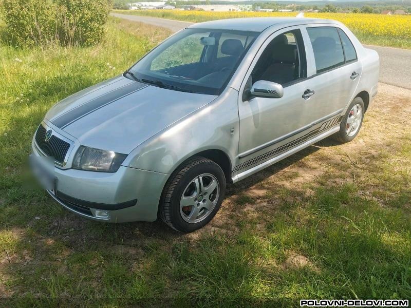 Skoda  Fabia 1.2b Kompletan Auto U Delovima