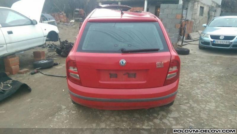 Skoda  Fabia 1.4  Mpi  Kompletan Auto U Delovima