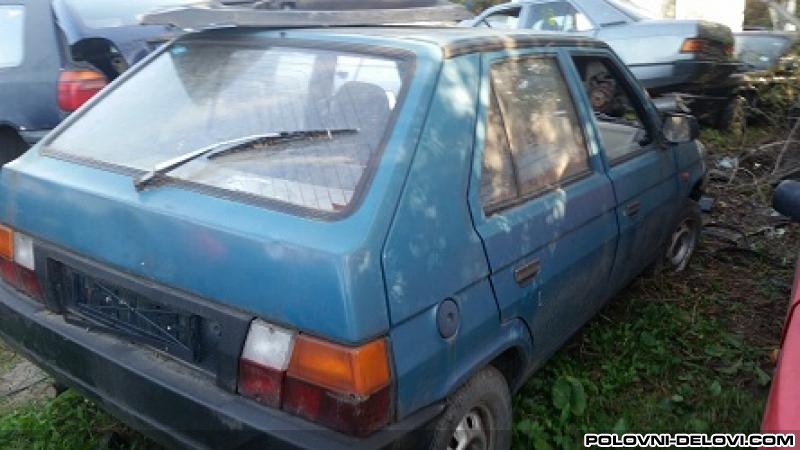Skoda  Favorit Polovni Delovi  Kompletan Auto U Delovima