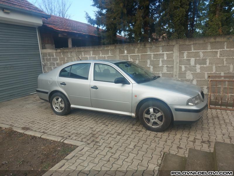 Skoda  Octavia 1.6 Benzin Motor I Delovi Motora