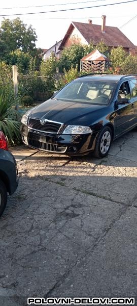 Skoda  Octavia 2.0 Fsi Benzin.  Kompletan Auto U Delovima