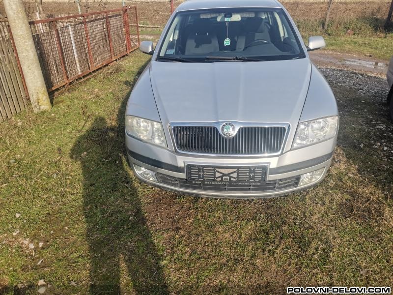 Skoda  Octavia 2.0fsi  Kompletan Auto U Delovima