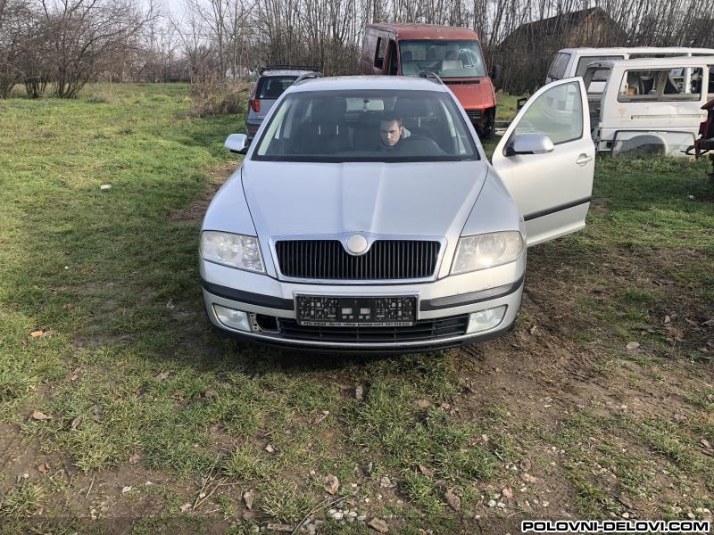 Skoda  Octavia Farovi Oktavia A5 Svetla I Signalizacija