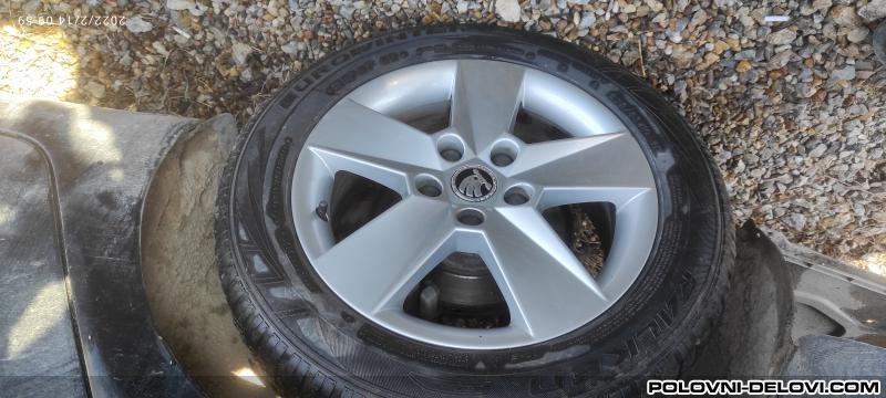 Skoda  Octavia Felne 5x1112 16mm Razni Delovi