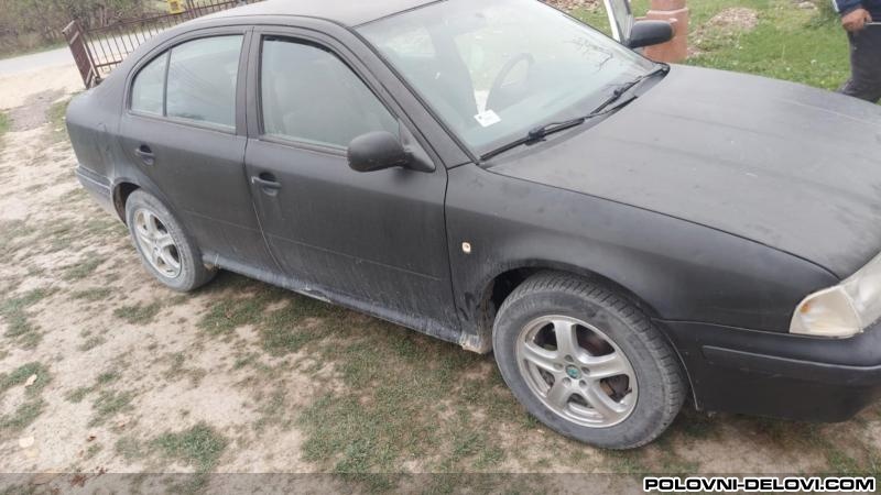Skoda  Octavia  Kompletan Auto U Delovima