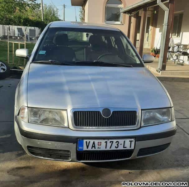 Skoda  Octavia  Kompletan Auto U Delovima