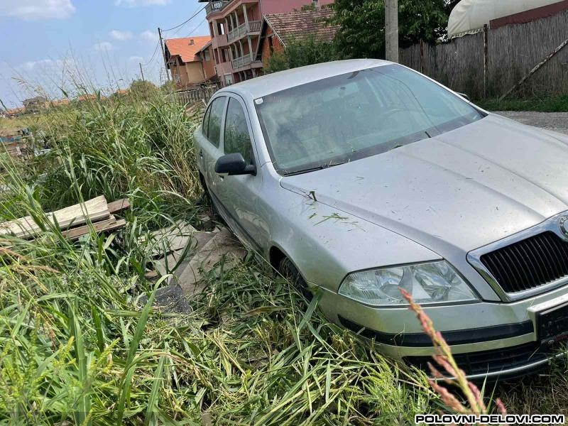 Skoda  Octavia  Kompletan Auto U Delovima