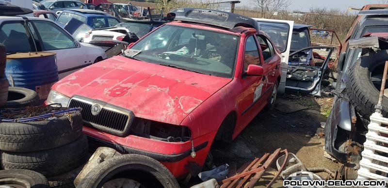 Skoda  Octavia  Kompletan Auto U Delovima