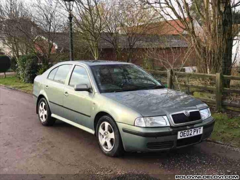 Skoda  Octavia  Motor I Delovi Motora