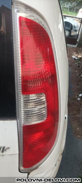 Skoda  Praktik 1.2b Kompletan Auto U Delovima