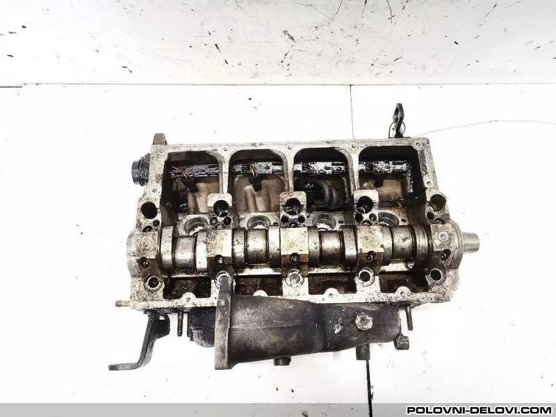 Skoda  Praktik Glava Motora Motor I Delovi Motora