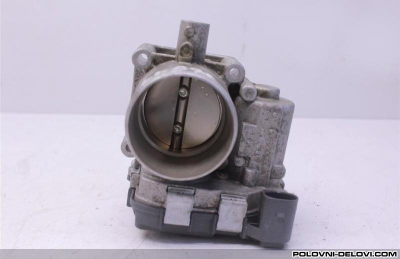 Skoda  Praktik Klapna Gasa Motor I Delovi Motora