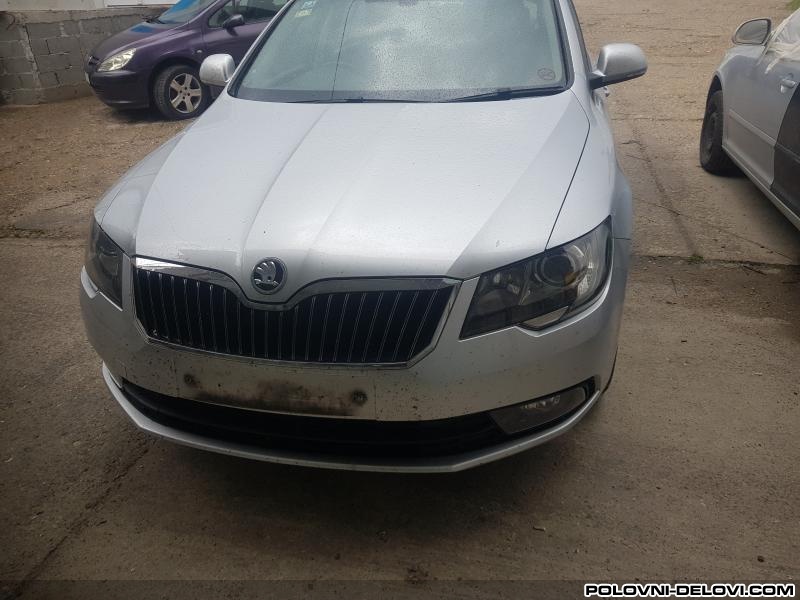 Skoda  Superb 1.6 Tdi  Kompletan Auto U Delovima