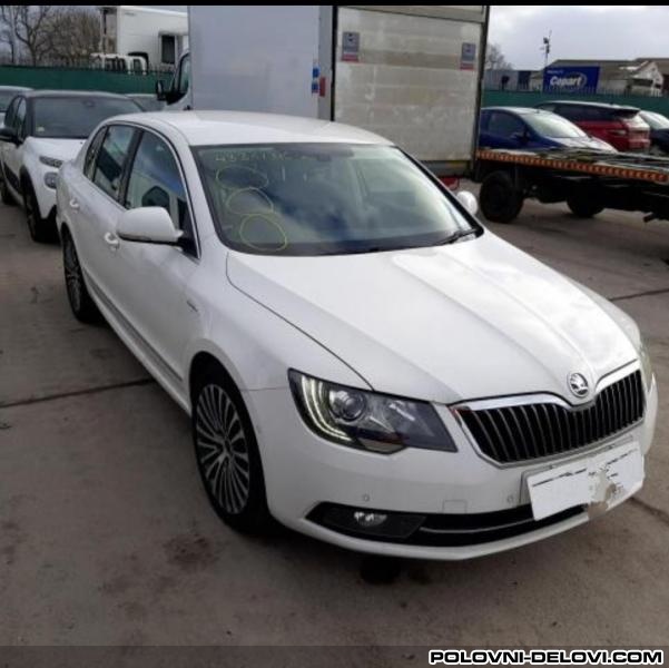 Skoda  Superb 2 Restajling Kompletan Auto U Delovima