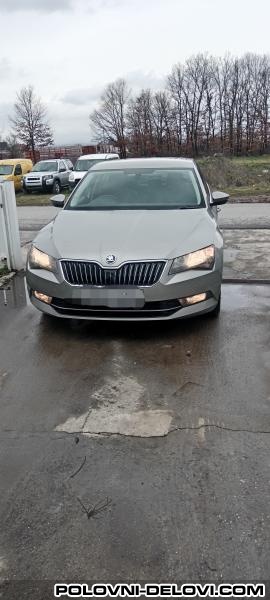 Skoda  Superb 2.0 Tdi Kompletan Auto U Delovima