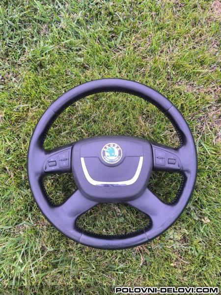 Skoda  Superb MF Volan Enterijer
